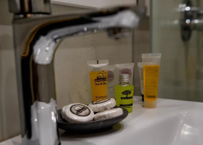 Rhodes Island Elli 4*